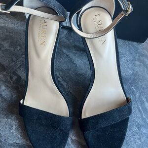 Ralph Lauren Black Kidsuede 3" heels sz 7.5. New